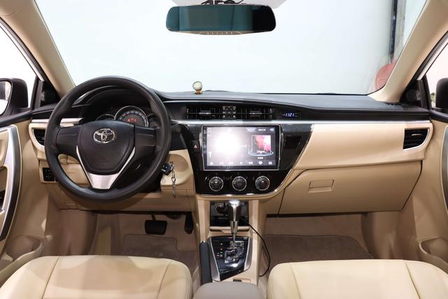Toyota Corolla Rumion 2014 thumb 11