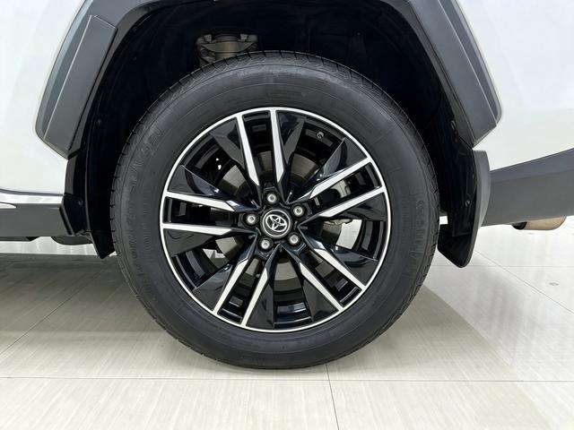 Toyota PHEV 2021 thumb 7