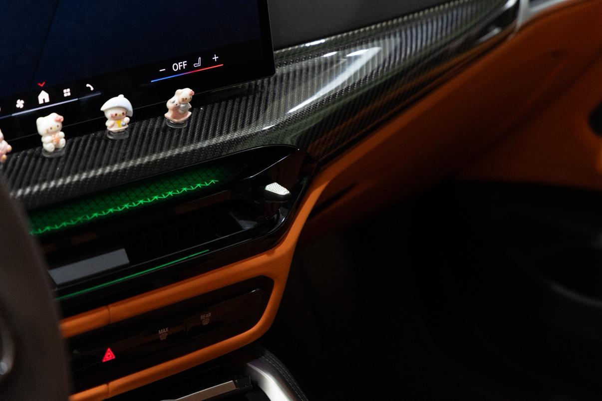 BMW M4 2024 thumb 4