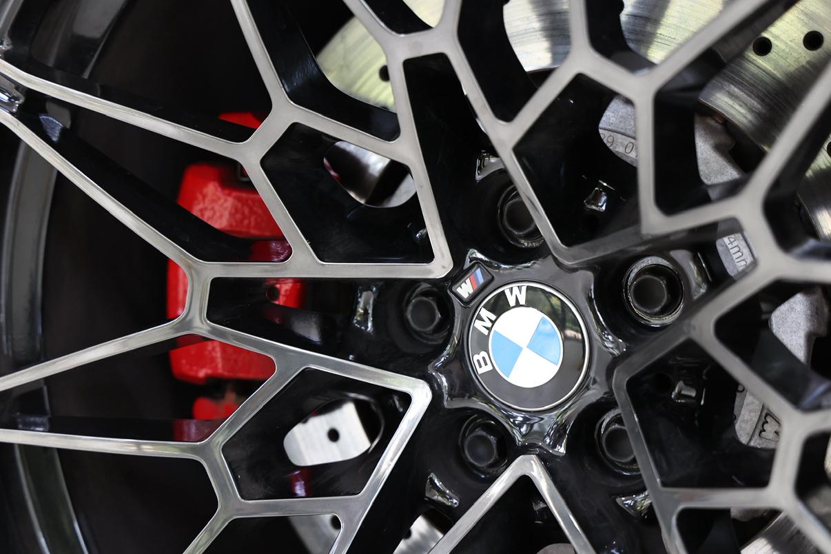 BMW M4 2024 thumb 8