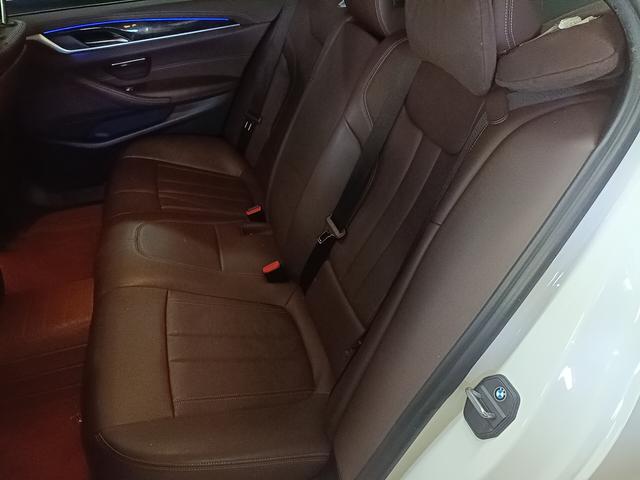 BMW 5 серии 2020 thumb 10