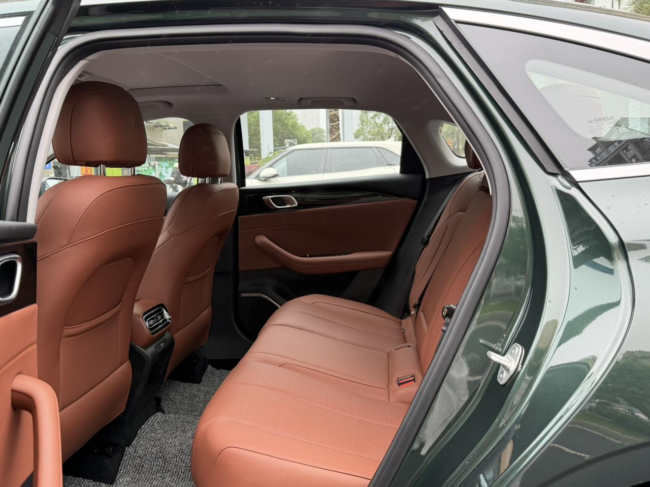 Geely Emgrand 2026 thumb 12