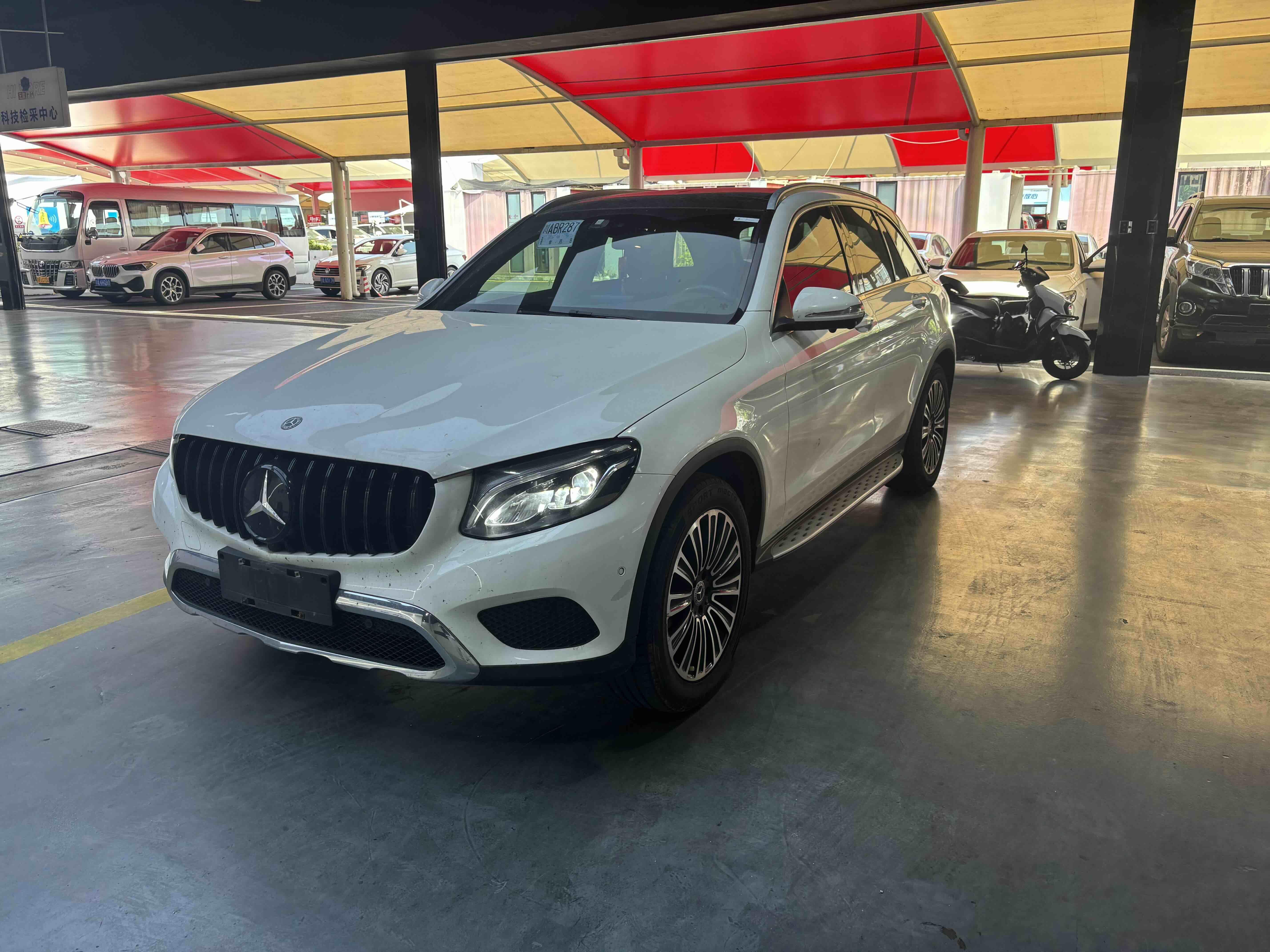 Mercedes-Benz GLC 2017 thumb 8