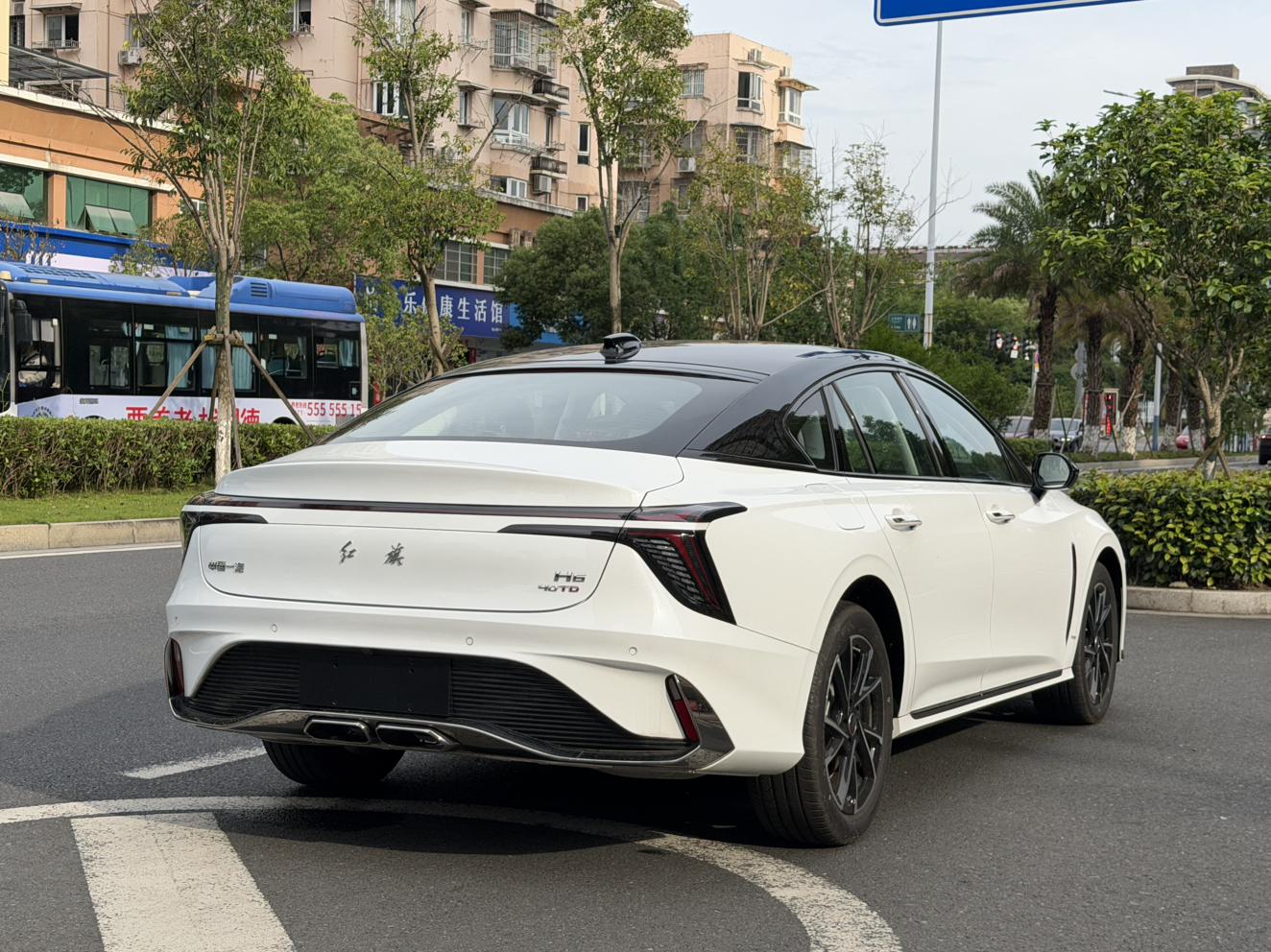 Hongqi H6 2025 thumb 4