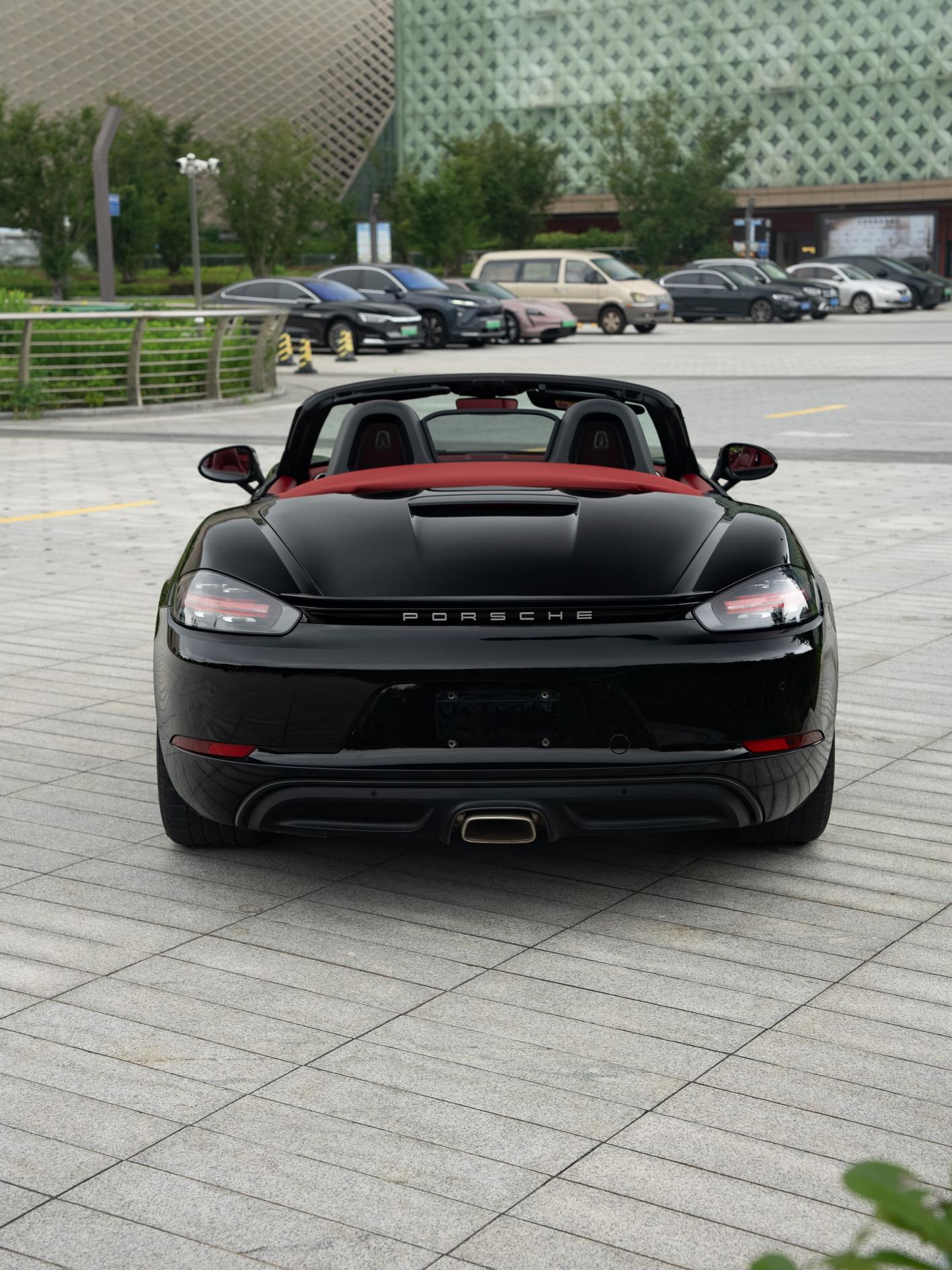 Porsche 718 2020 thumb 2