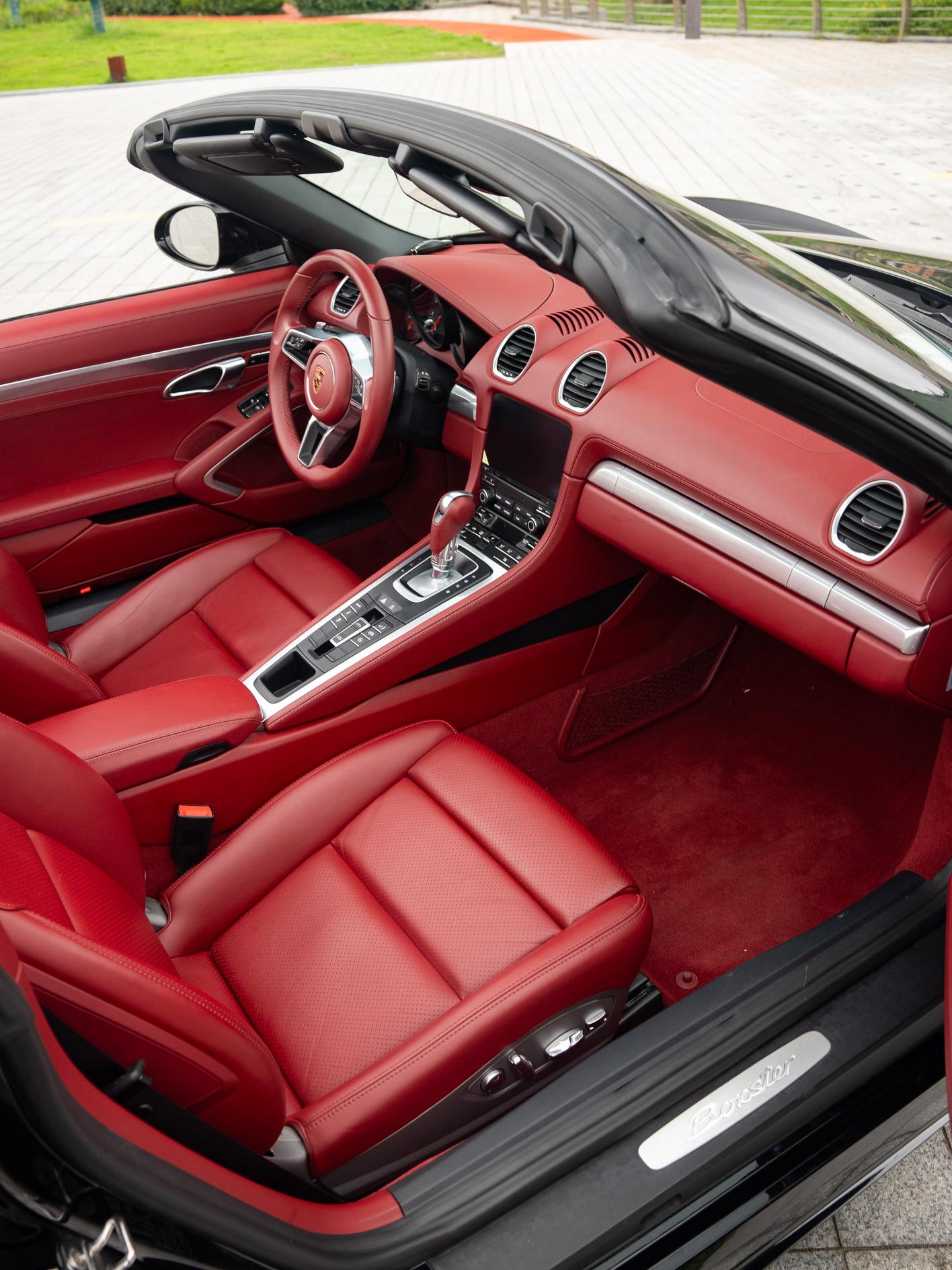 Porsche 718 2020 thumb 7