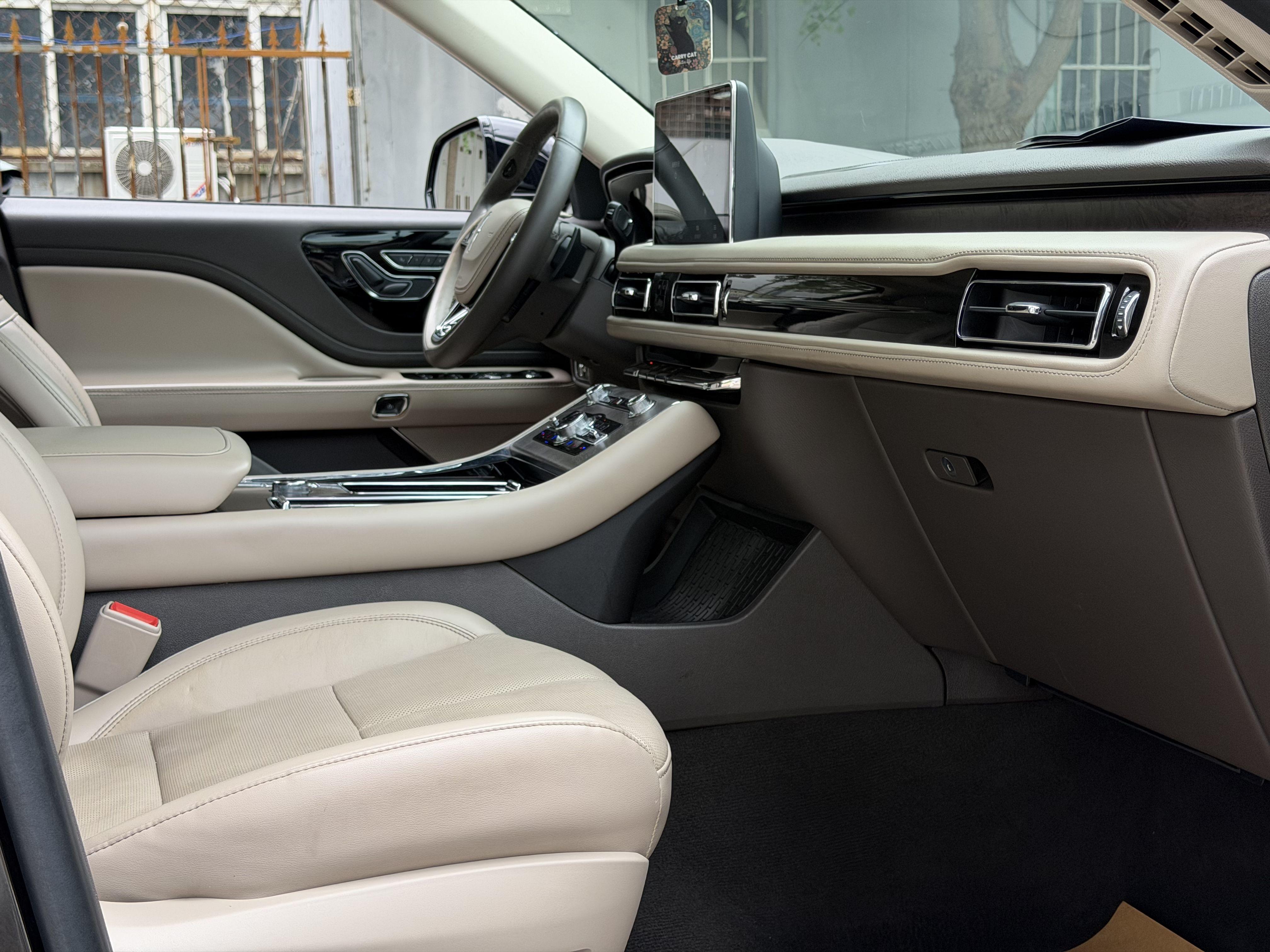 Lincoln Aviator 2020 thumb 6