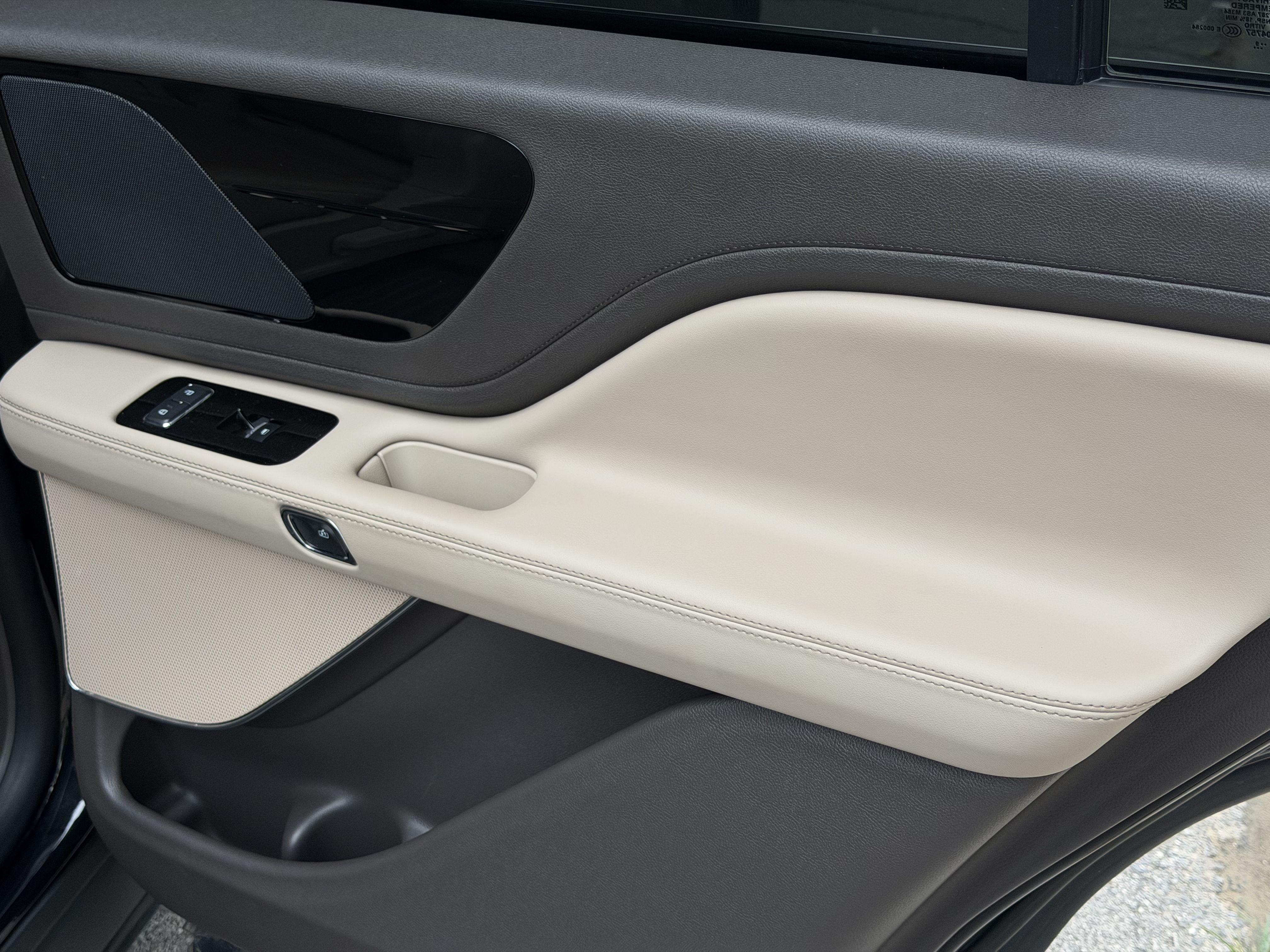 Lincoln Aviator 2020 thumb 12