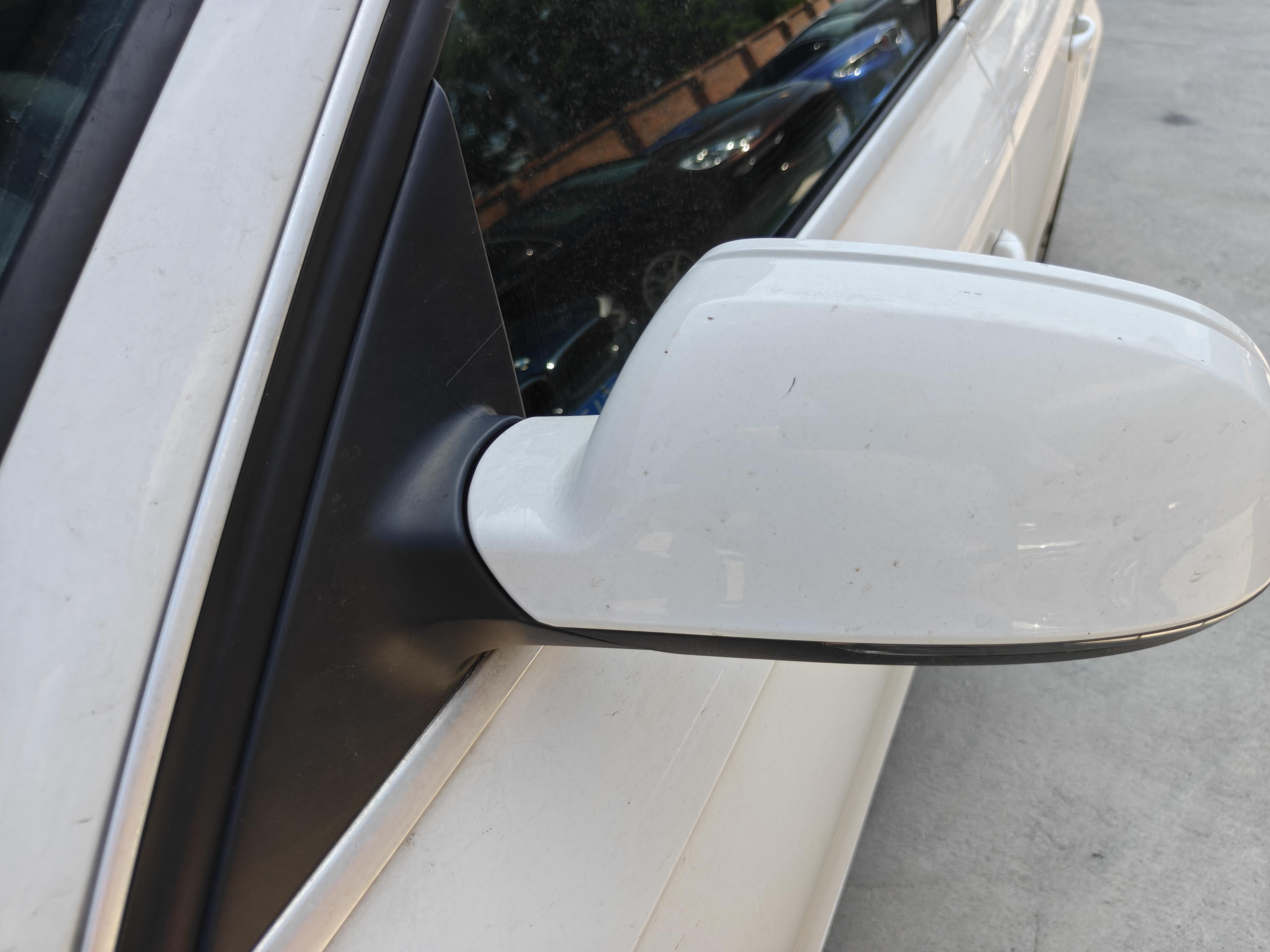 Audi A4 2015 thumb 6