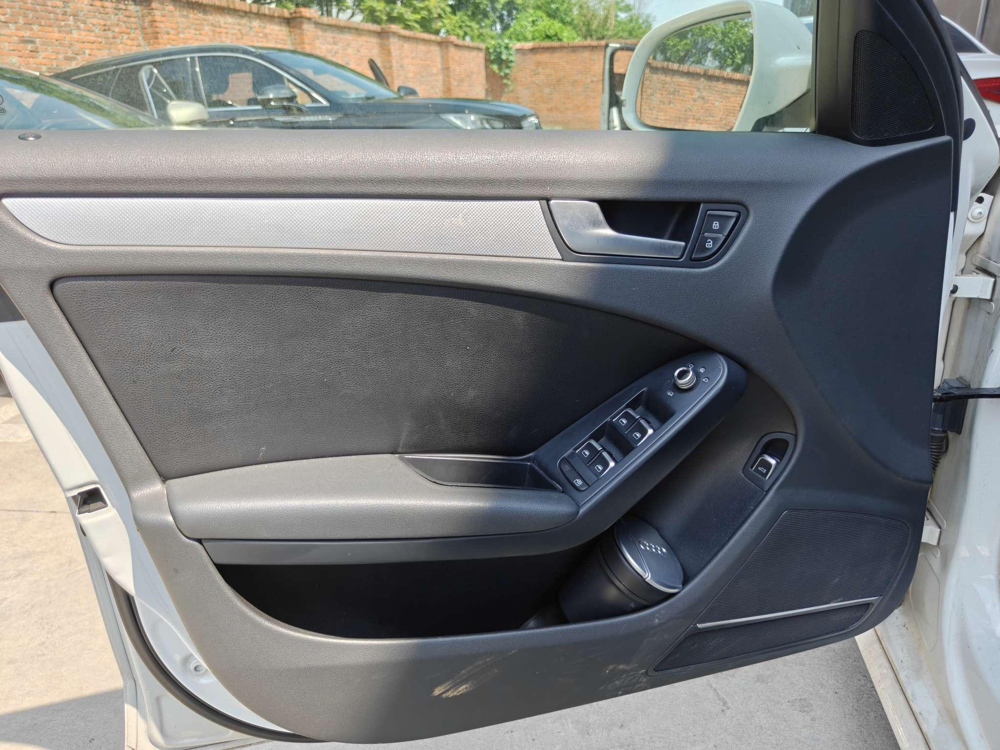 Audi A4 2015 thumb 7