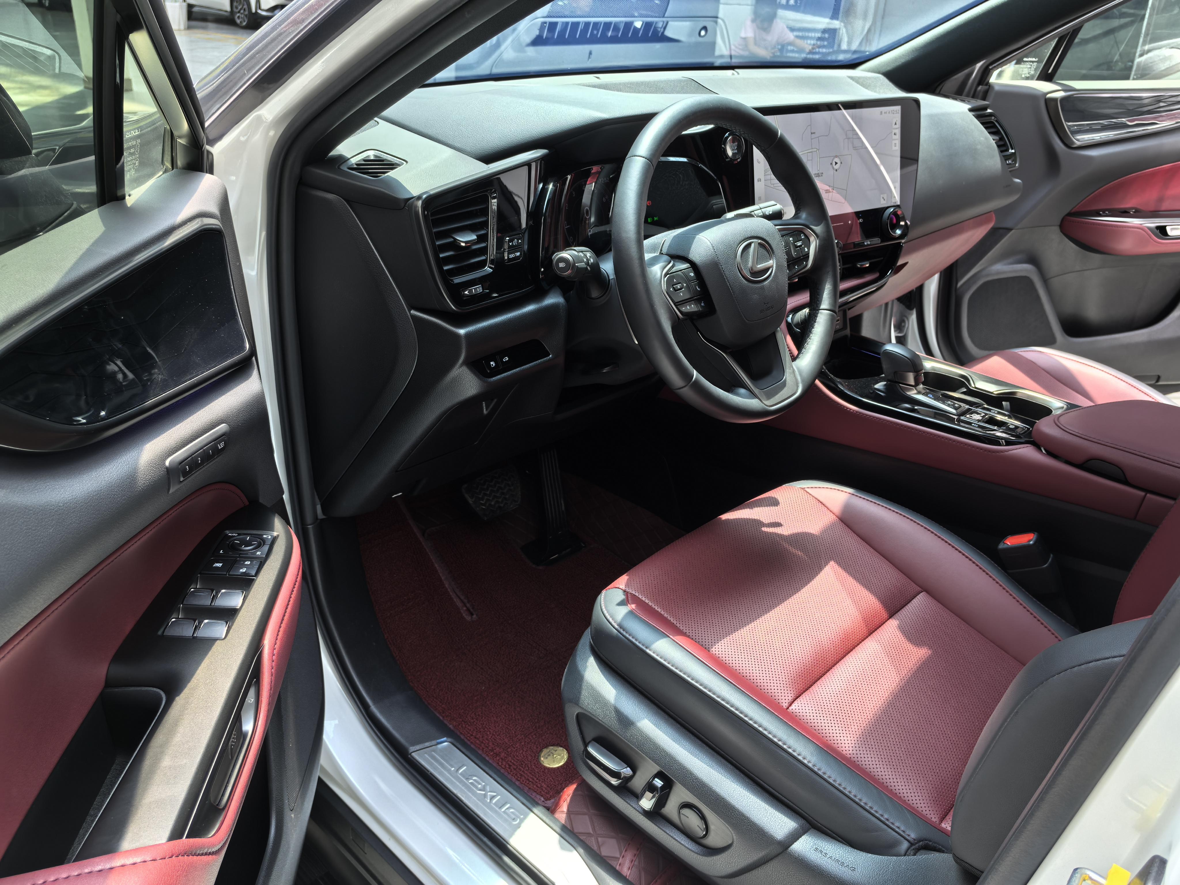 Lexus NX 2025 thumb 7