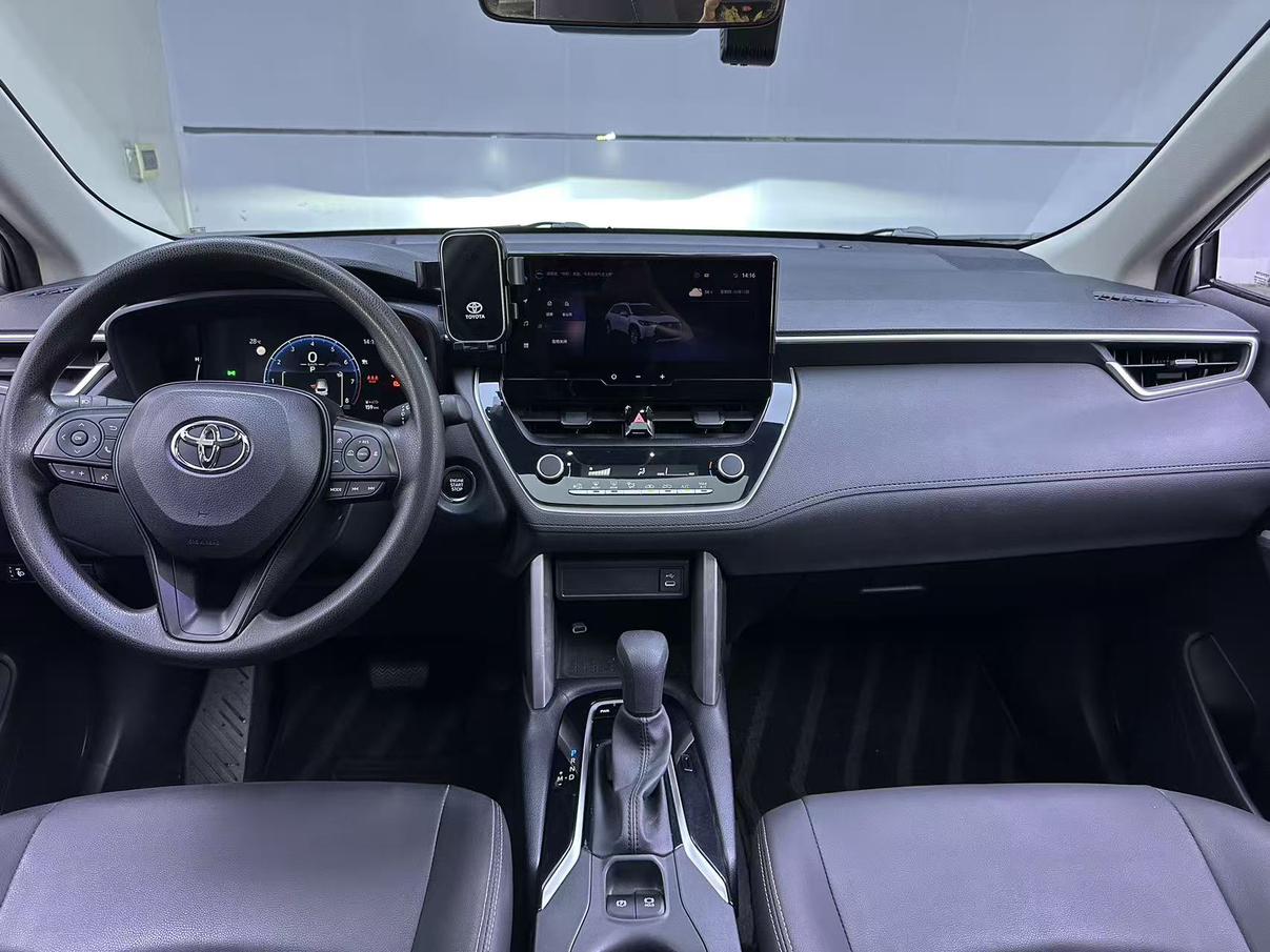 Toyota Corolla 2024 thumb 5
