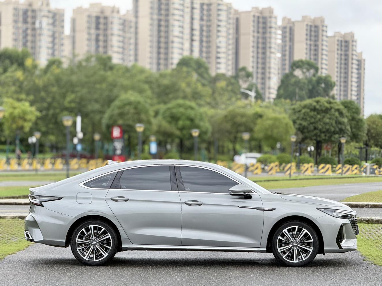 Chery Arrizo 8 2022 thumb 5