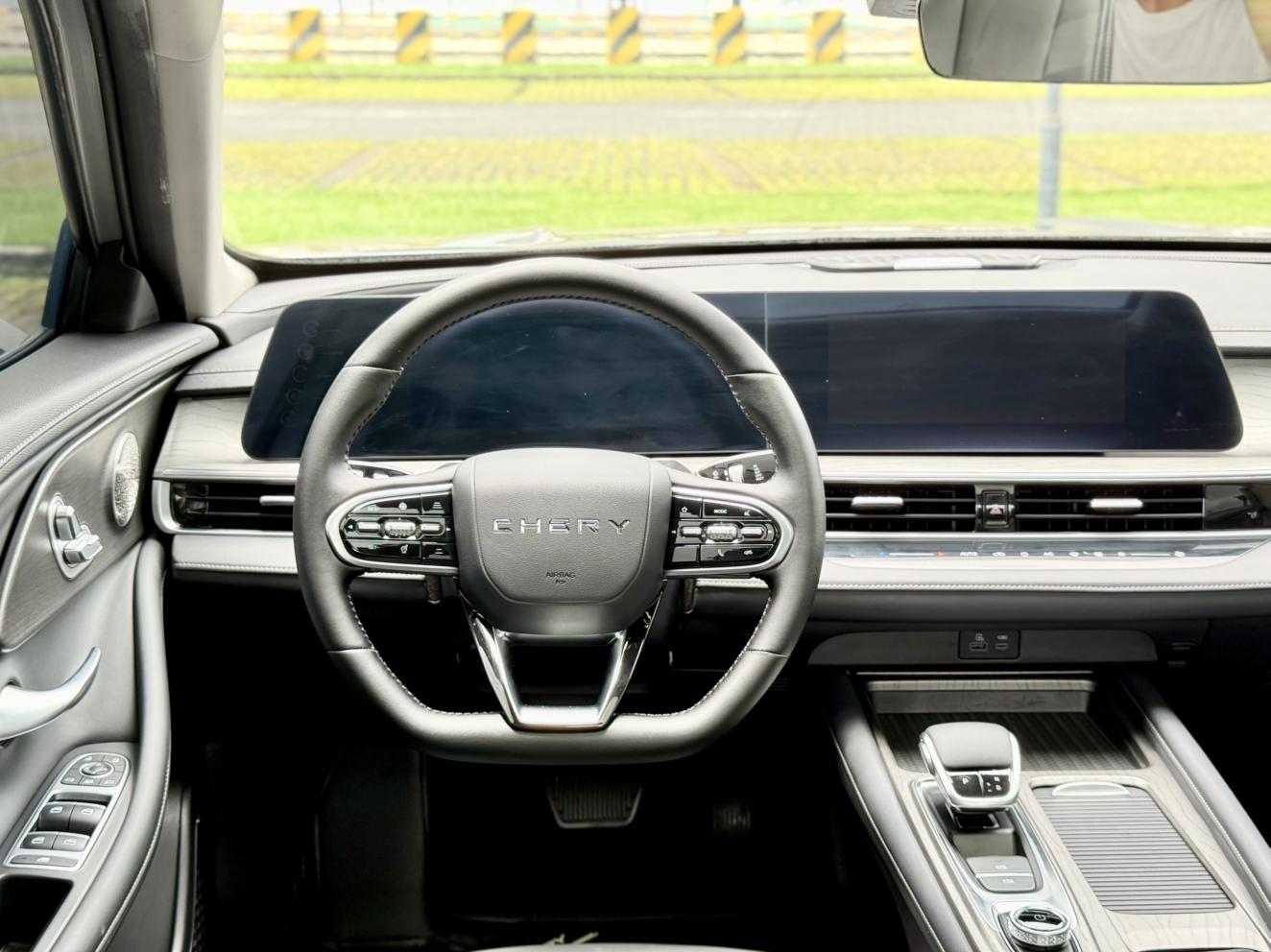Chery Arrizo 8 2022 thumb 12