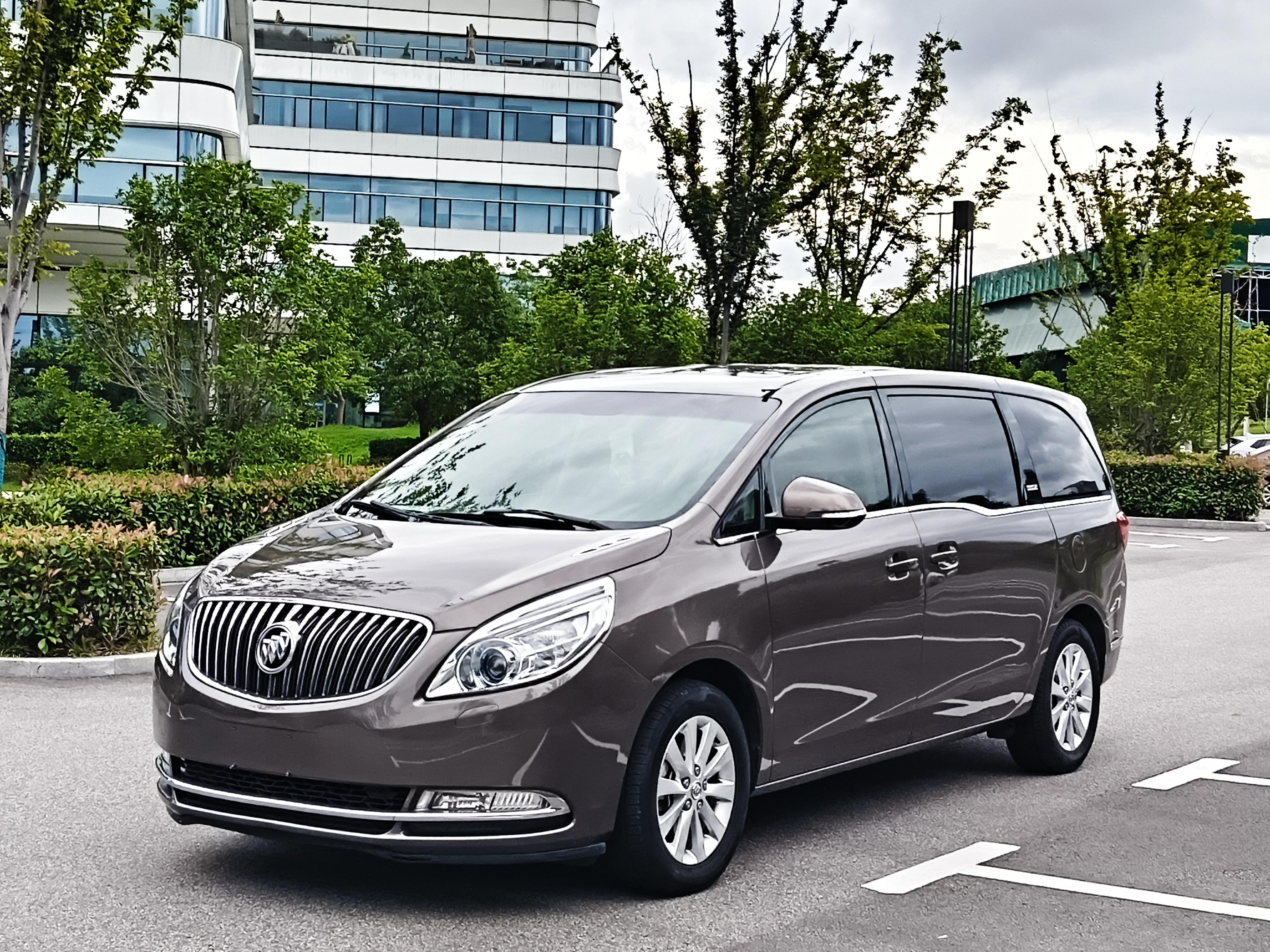 Buick GL8 2015 thumb 9