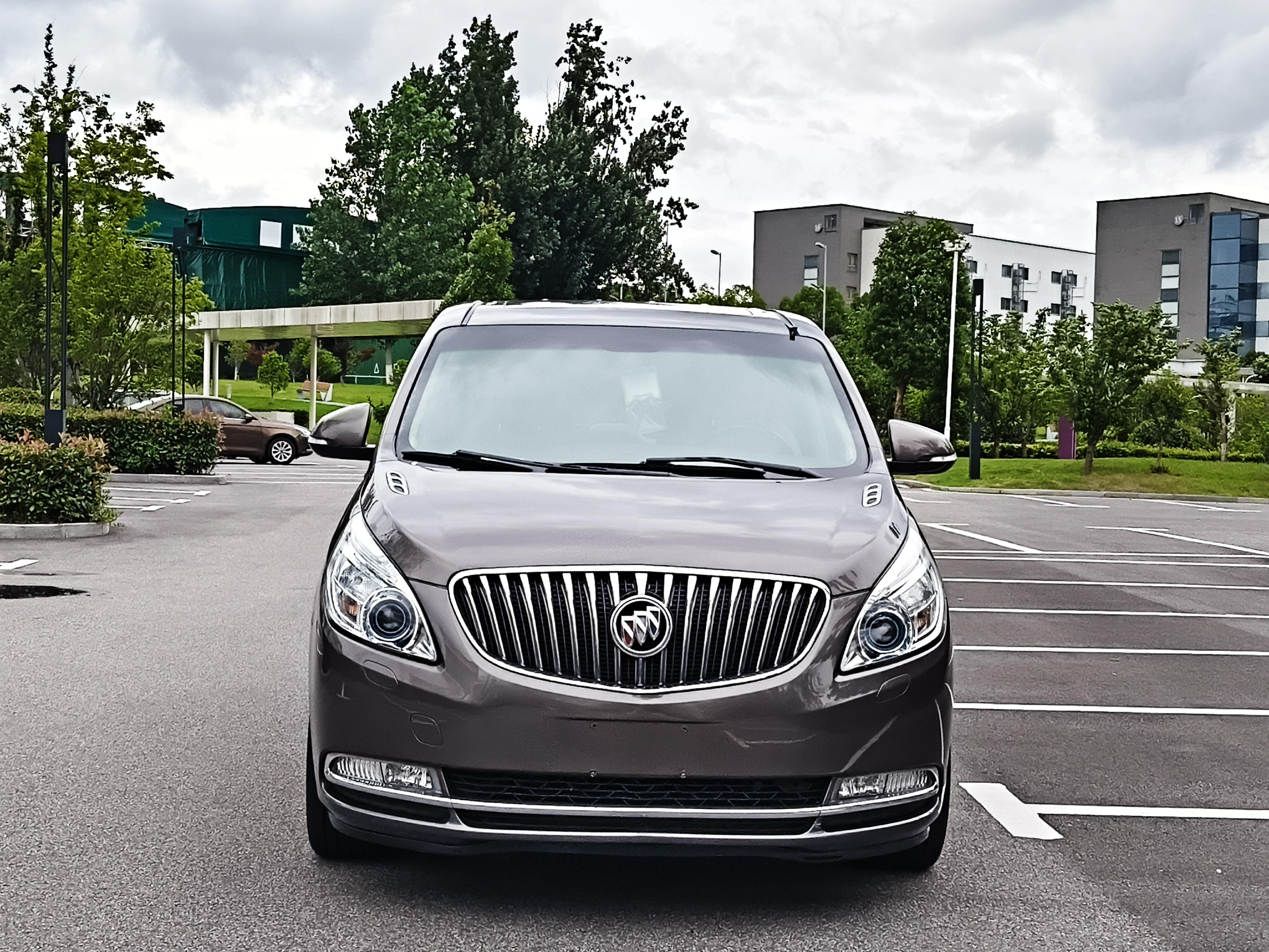 Buick GL8 2015 thumb 10