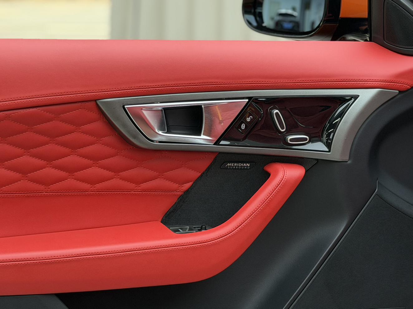 Jaguar F-Type 2013 thumb 8