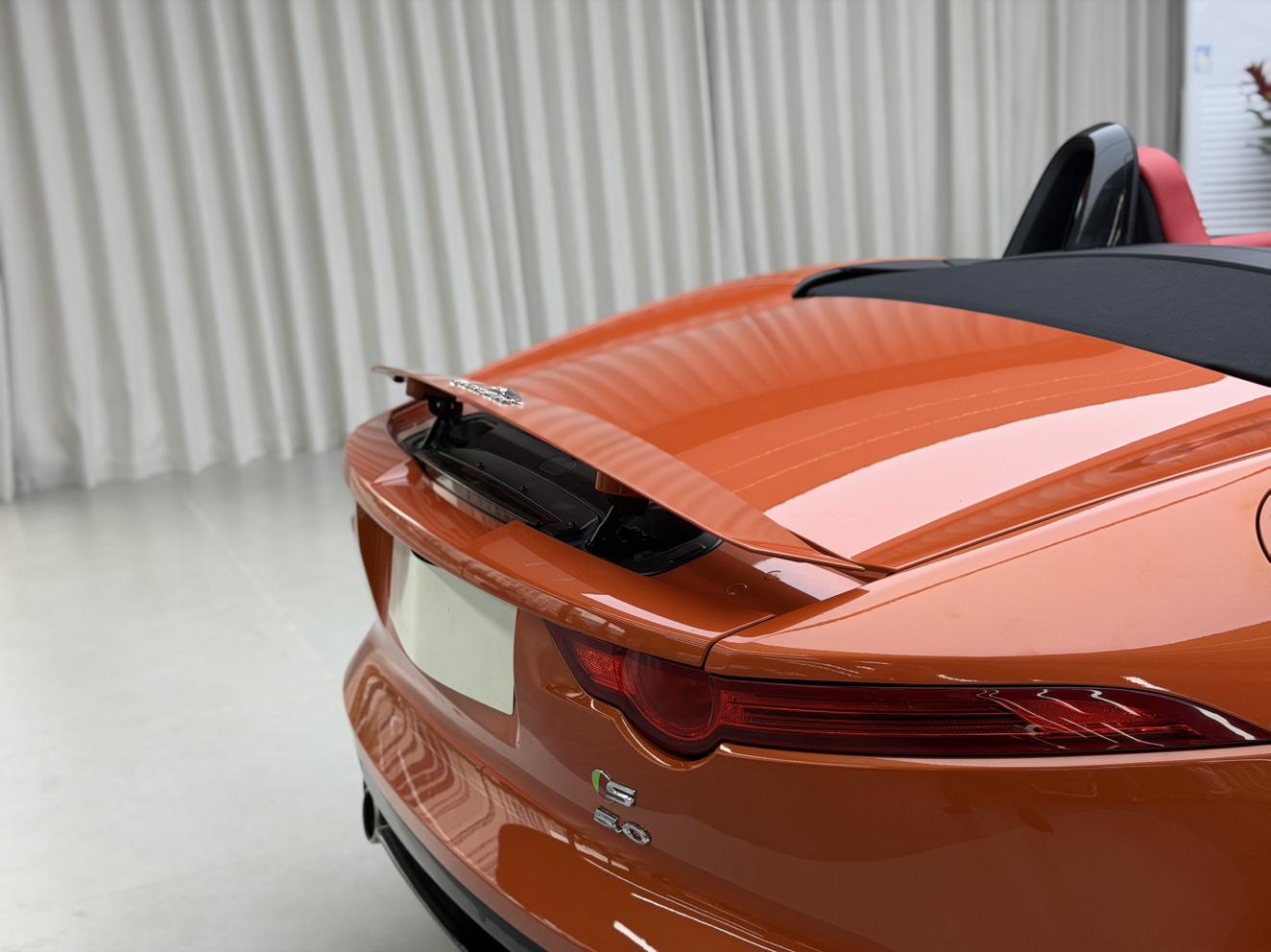 Jaguar F-Type 2013 thumb 10