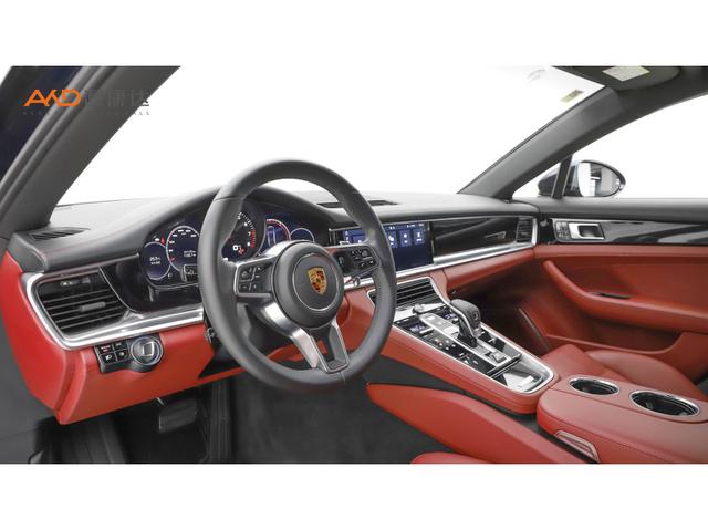 Porsche Panamera 2017 thumb 4
