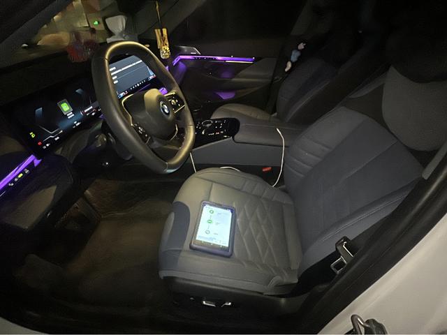 BMW i5 2024 thumb 8