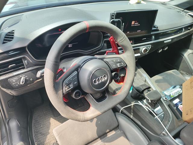 Audi A4 2022 thumb 5