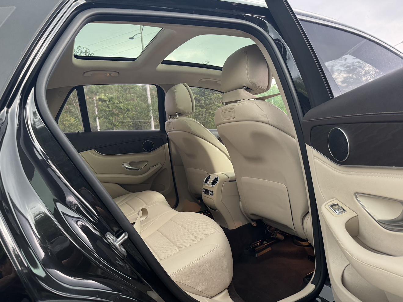 Mercedes-Benz GLC 2017 thumb 9