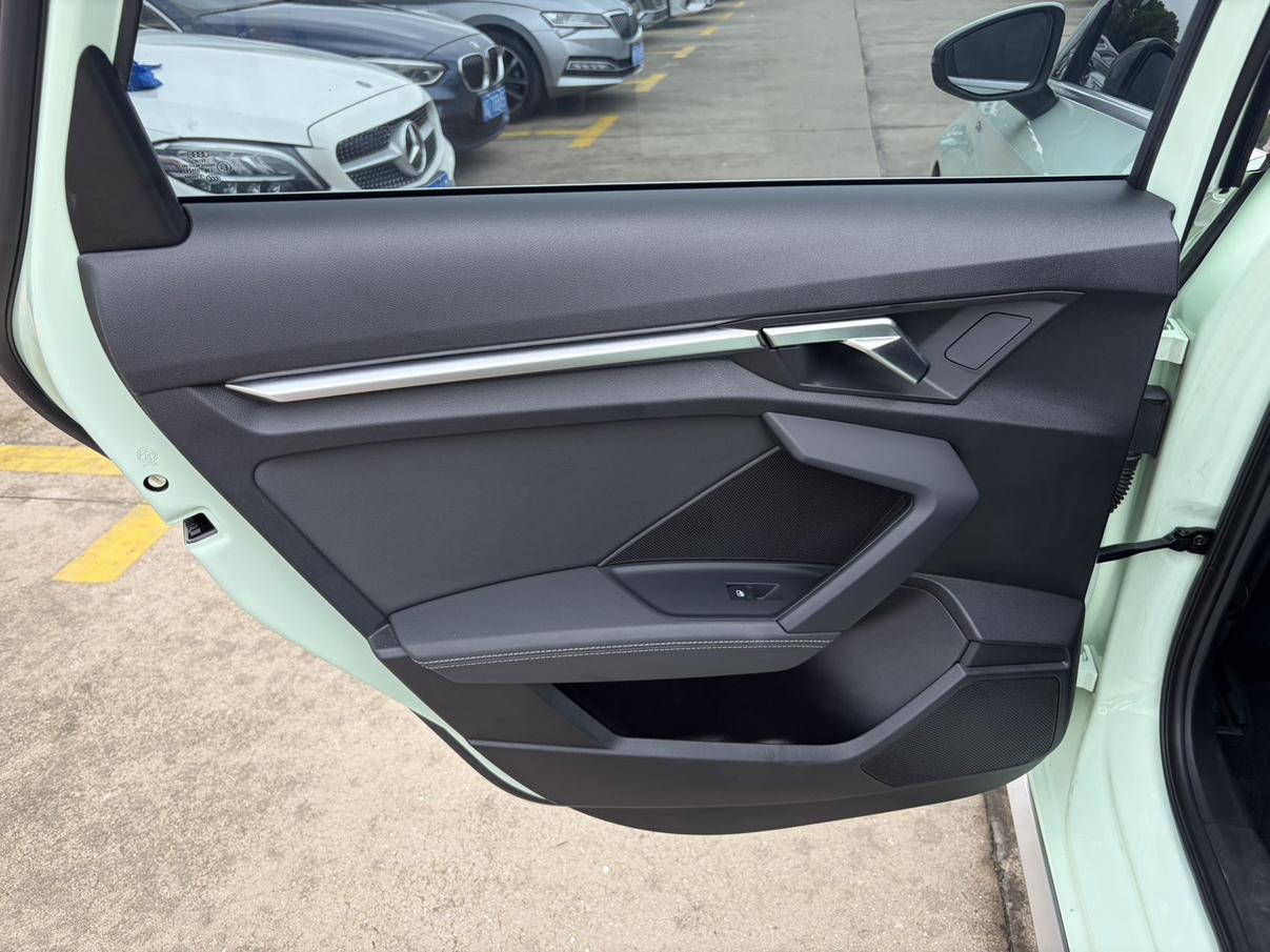 Audi A3 2023 thumb 5