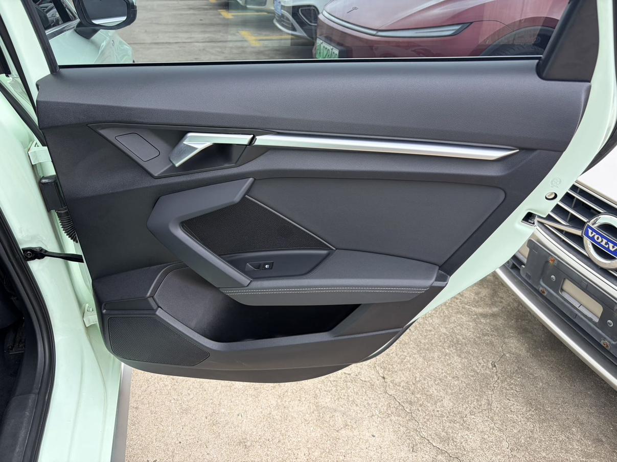 Audi A3 2023 thumb 9