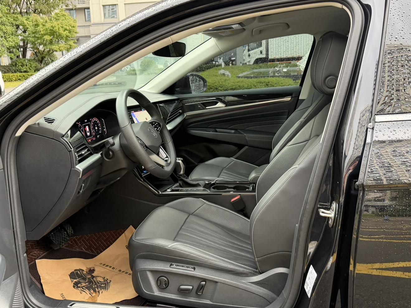 Volkswagen Passat (North America and China) 2023 thumb 8