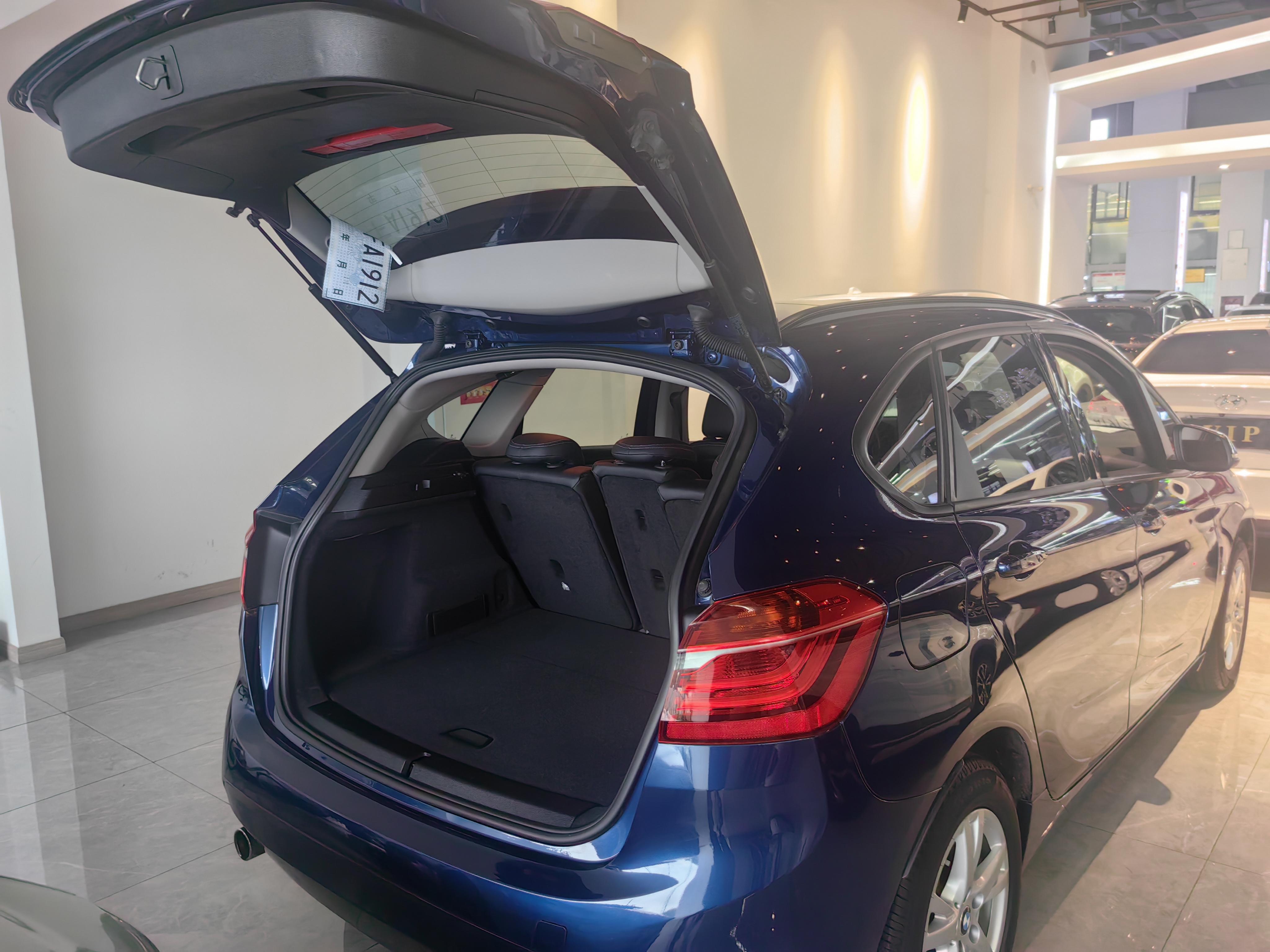 BMW 2 серии Active Tourer 2016 thumb 2