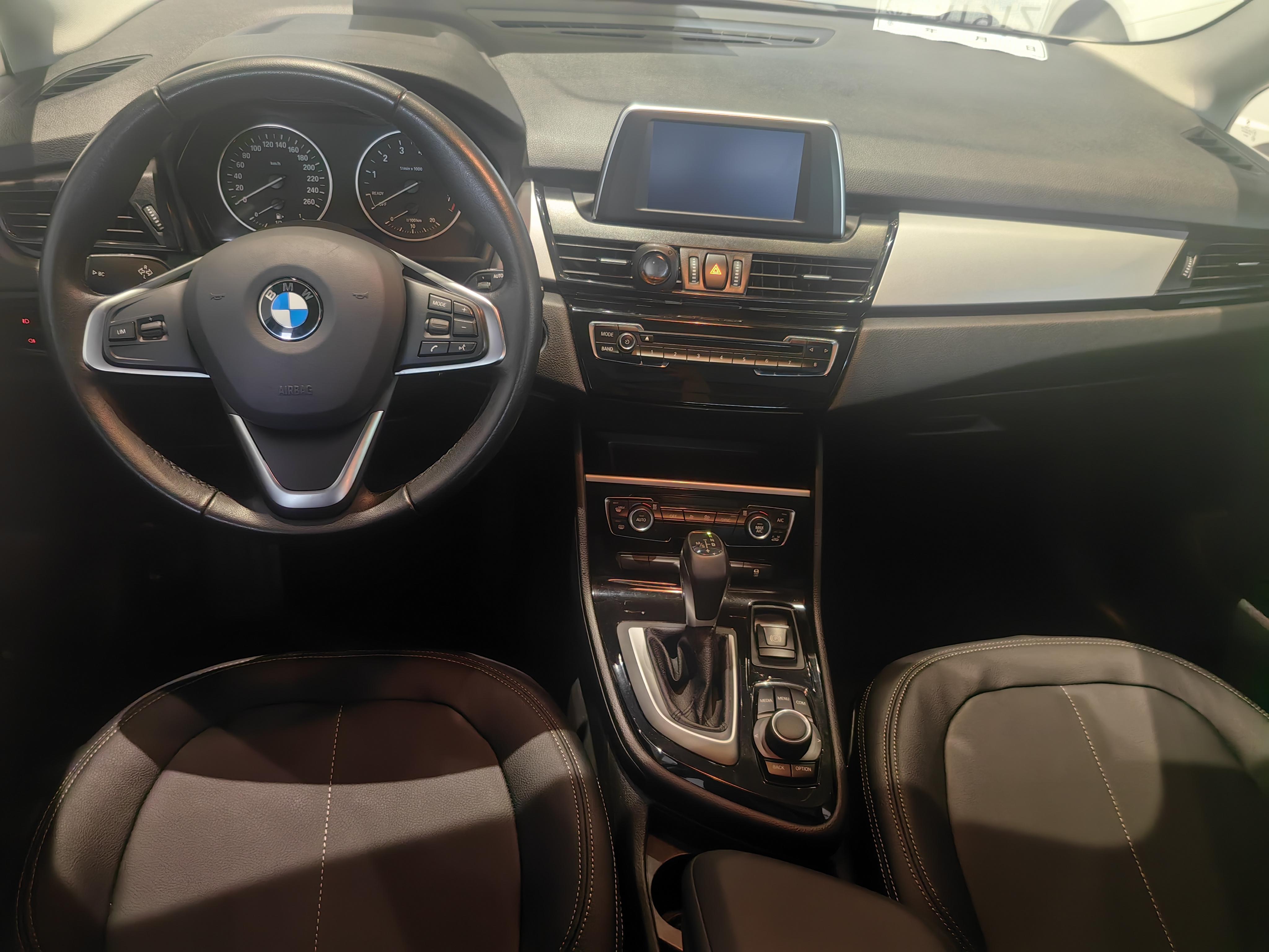 BMW 2 серии Active Tourer 2016 thumb 7