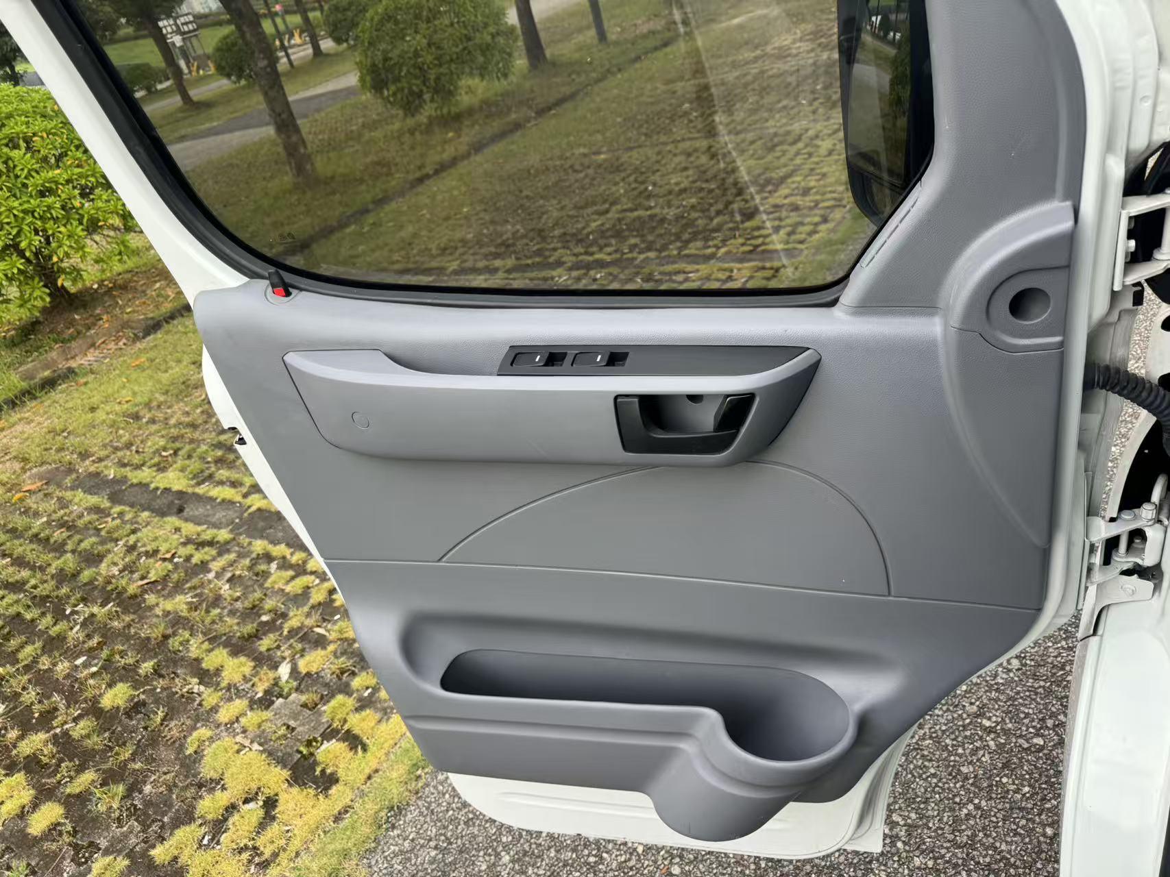 Maxus V80 2021 thumb 11