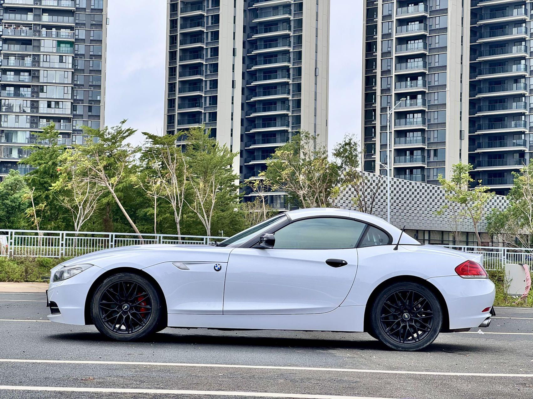 BMW Z4 2012 thumb 2