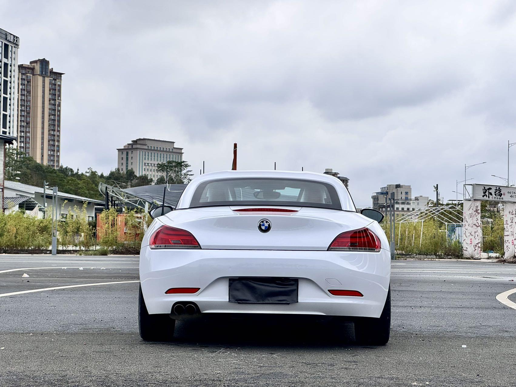 BMW Z4 2012 thumb 4