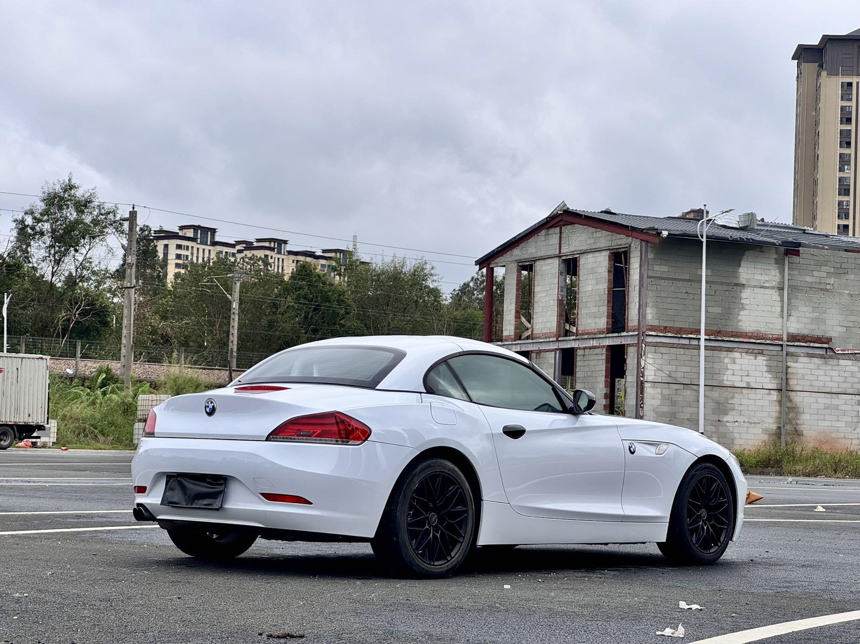 BMW Z4 2012 thumb 5