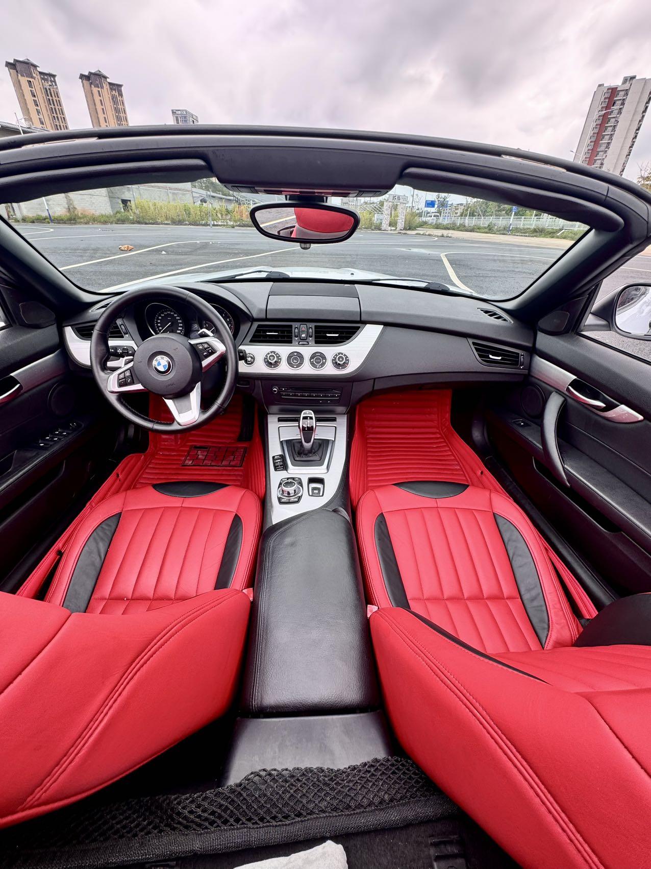 BMW Z4 2012 thumb 12