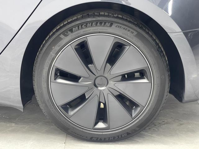 Tesla Model 3 2023 thumb 7