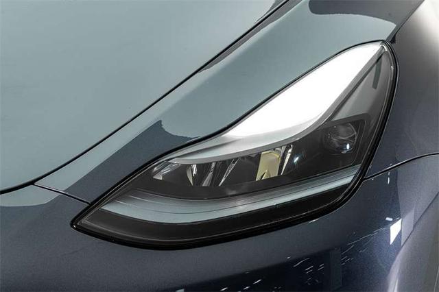 Tesla Model Y 2022 thumb 4