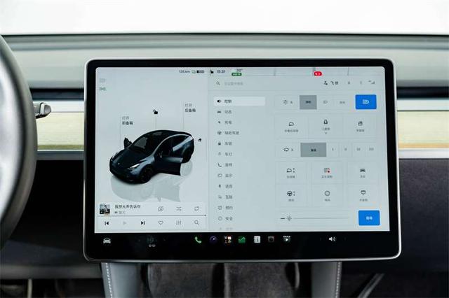 Tesla Model Y 2022 thumb 7