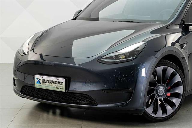 Tesla Model Y 2022 thumb 8