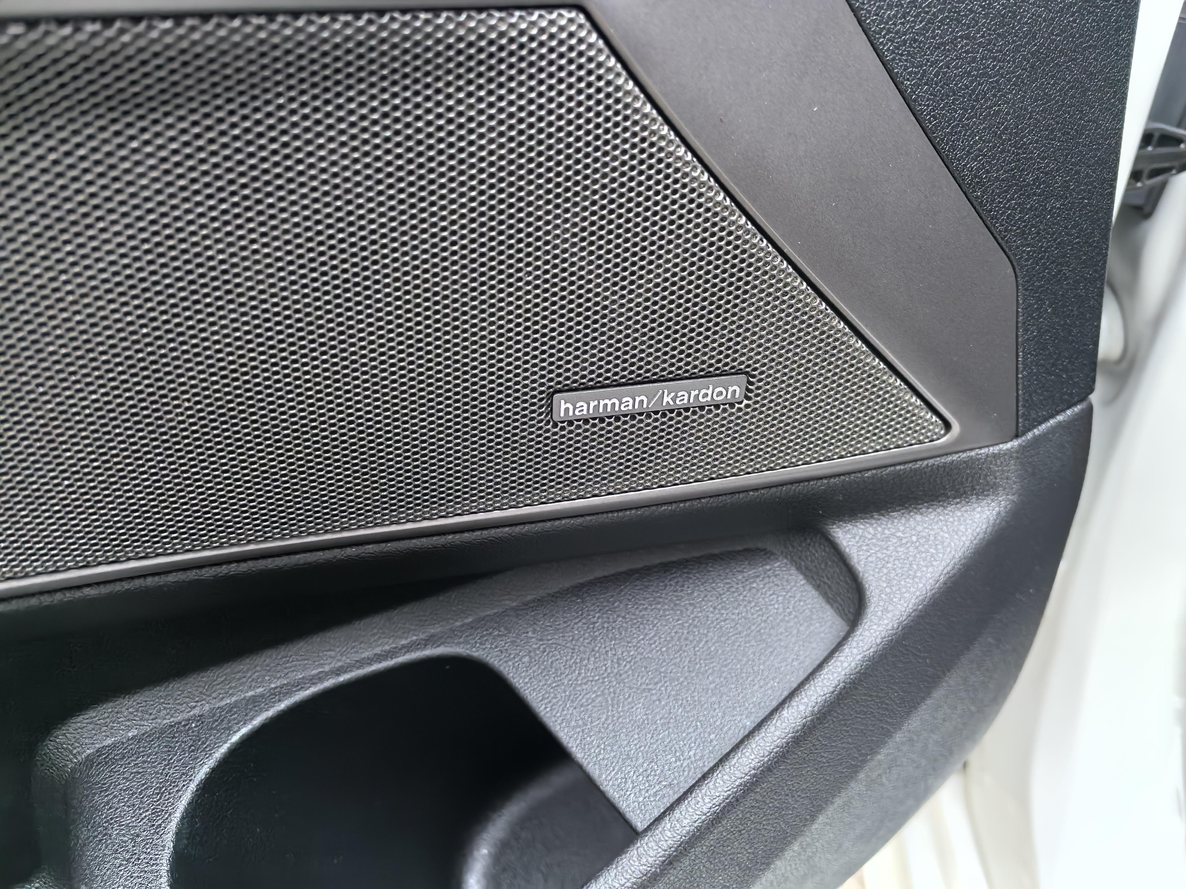 BMW 3 серии 2020 thumb 8