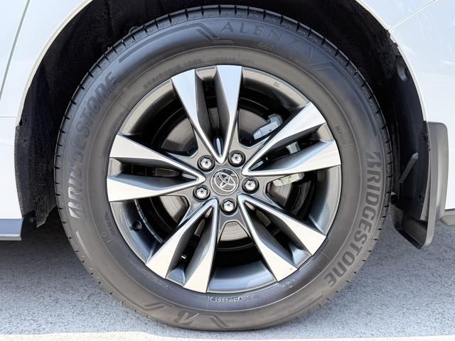 Toyota Granvia 2024 thumb 7