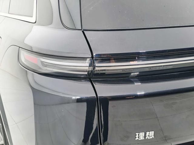 Lixiang (Li Auto) L8 2023 thumb 11