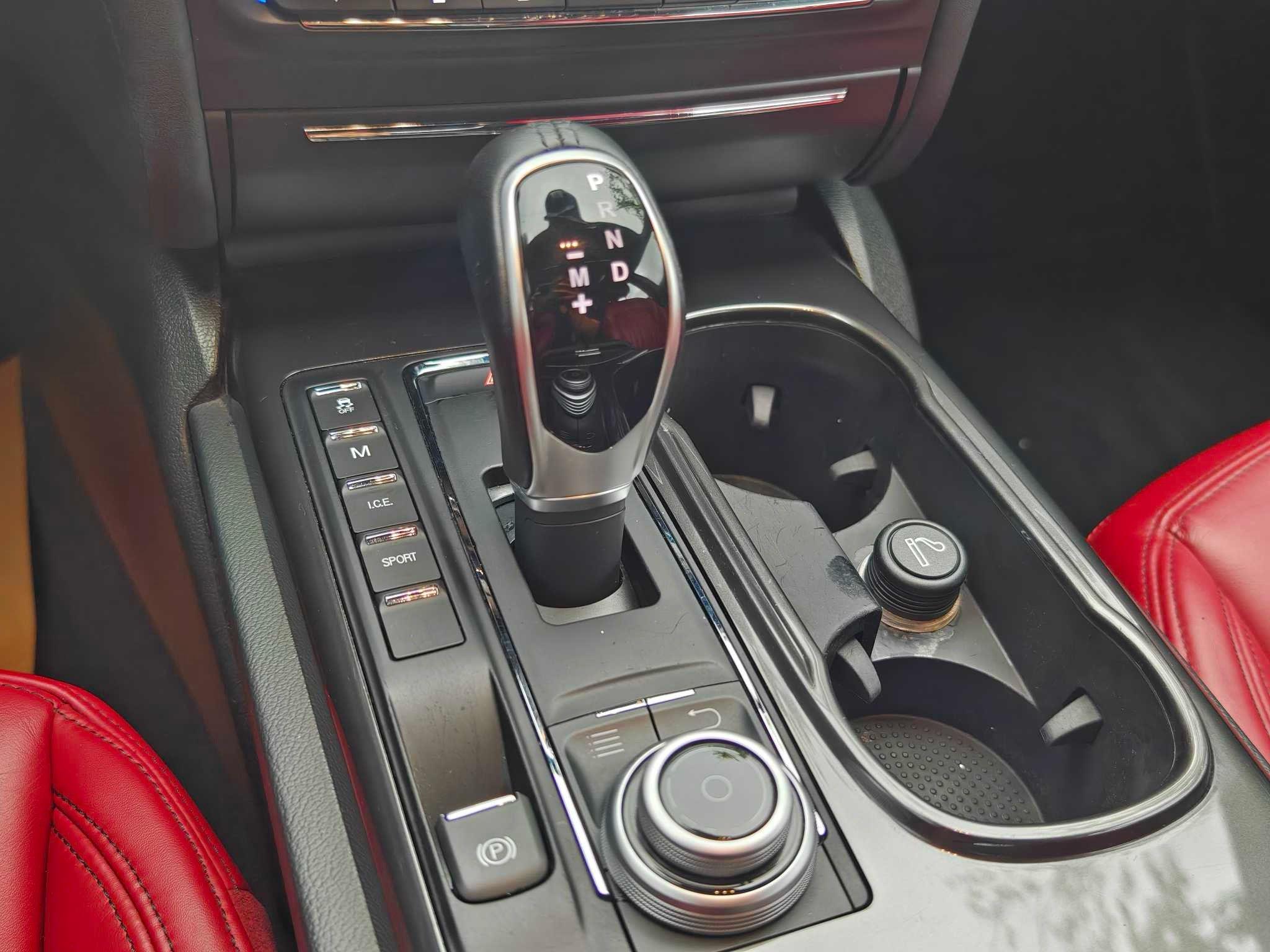 Maserati Ghibli 2017 thumb 5