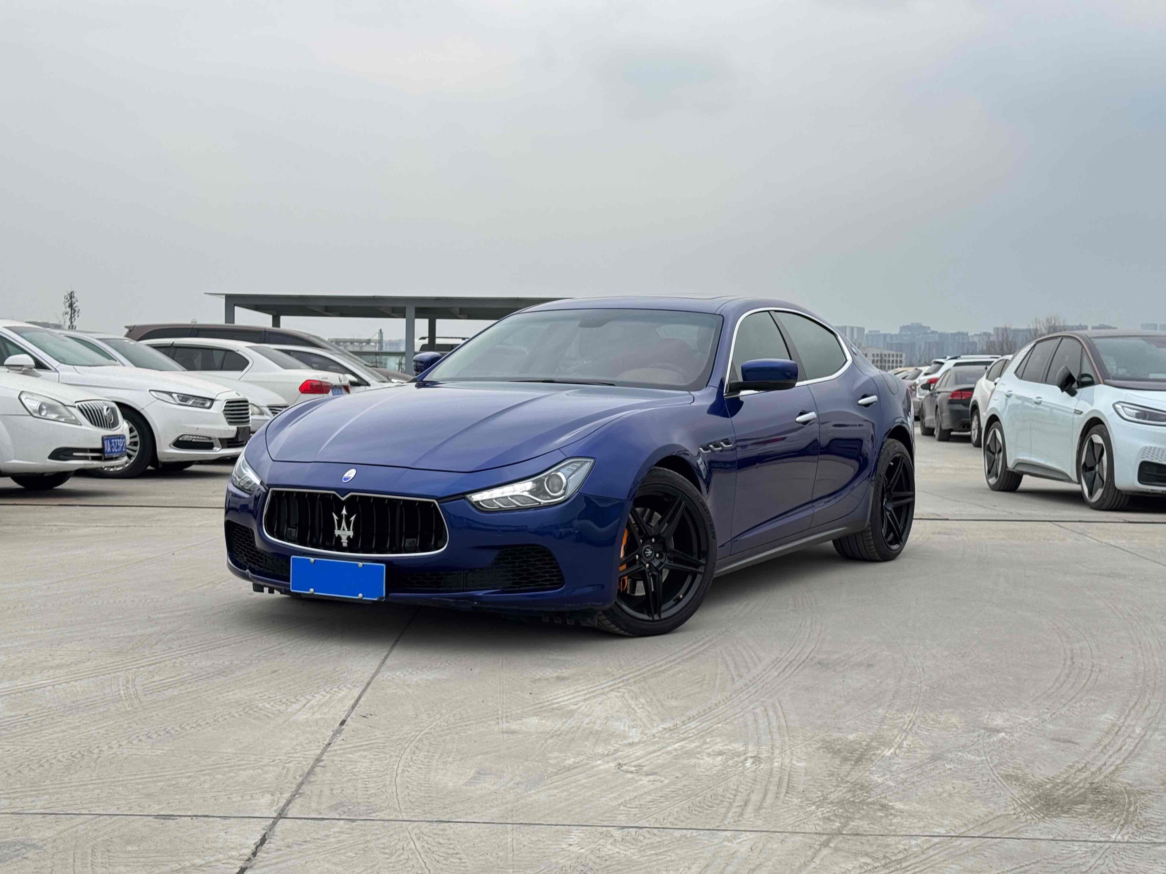 Maserati Ghibli 2017 thumb 10