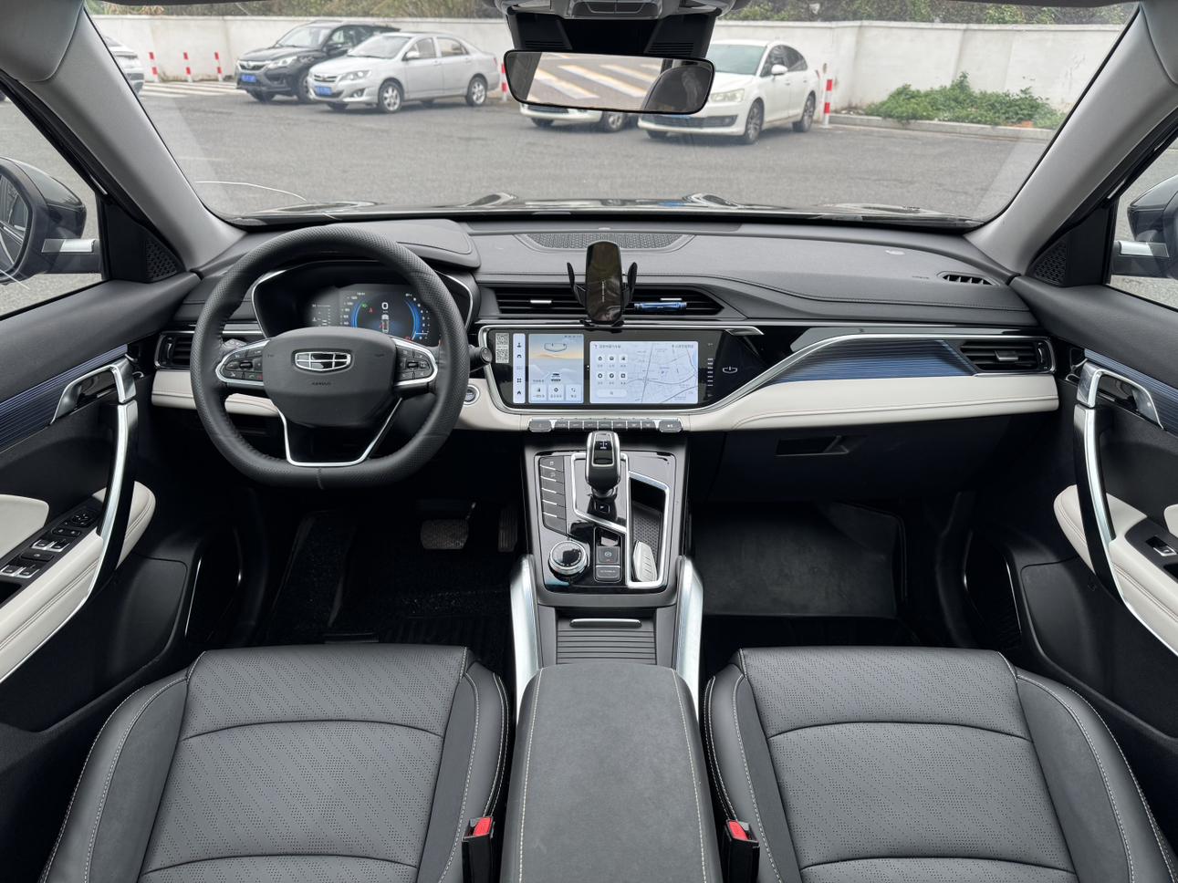 Geely Boyue 2022 thumb 5