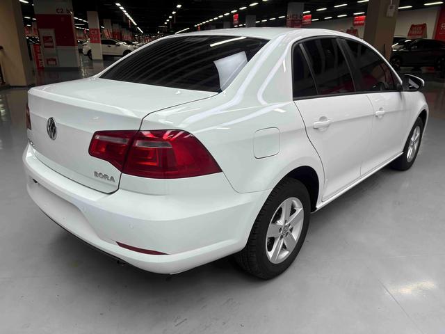 Volkswagen Bora 2014 thumb 5
