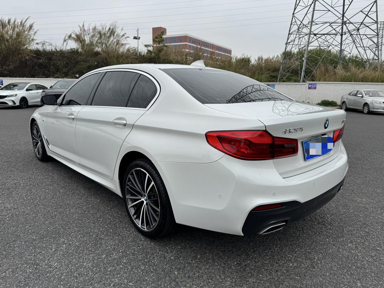 BMW 5 серии 2020 thumb 2