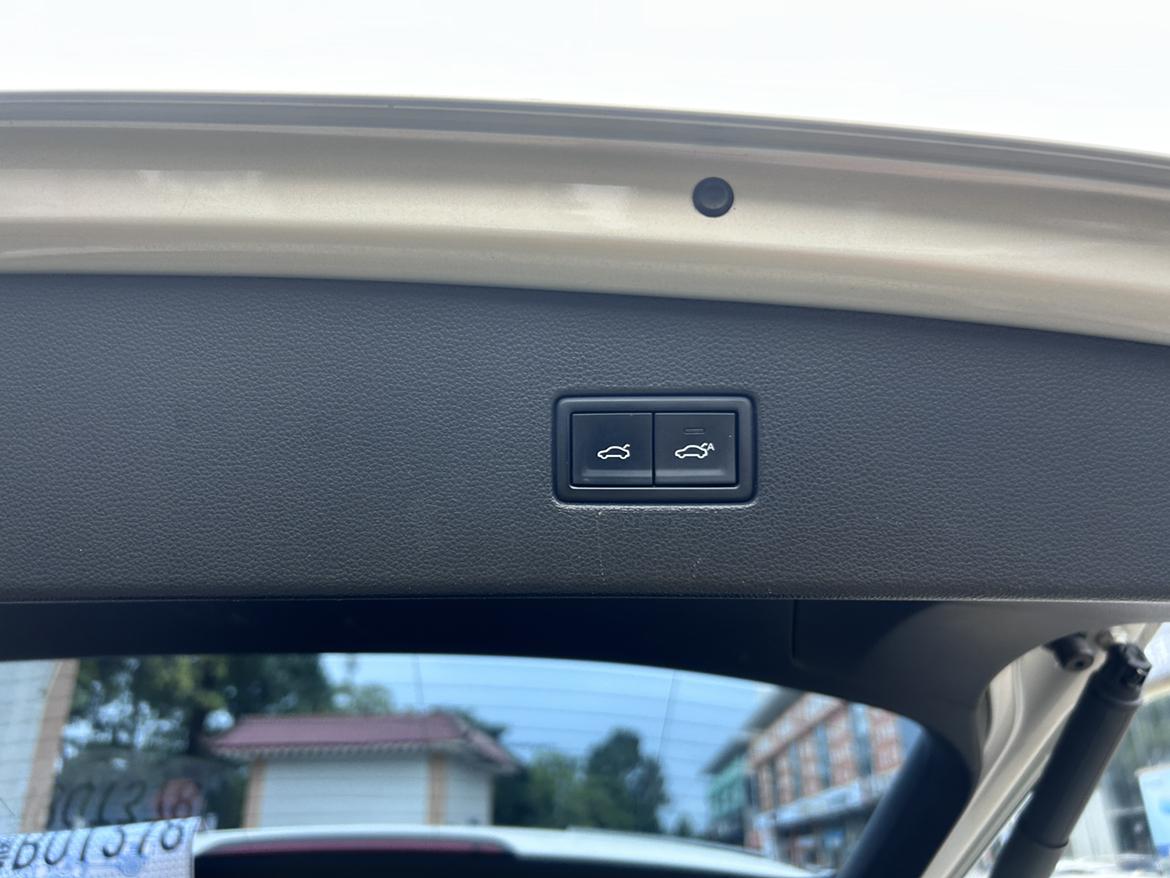 Volkswagen Tiguan 2017 thumb 8