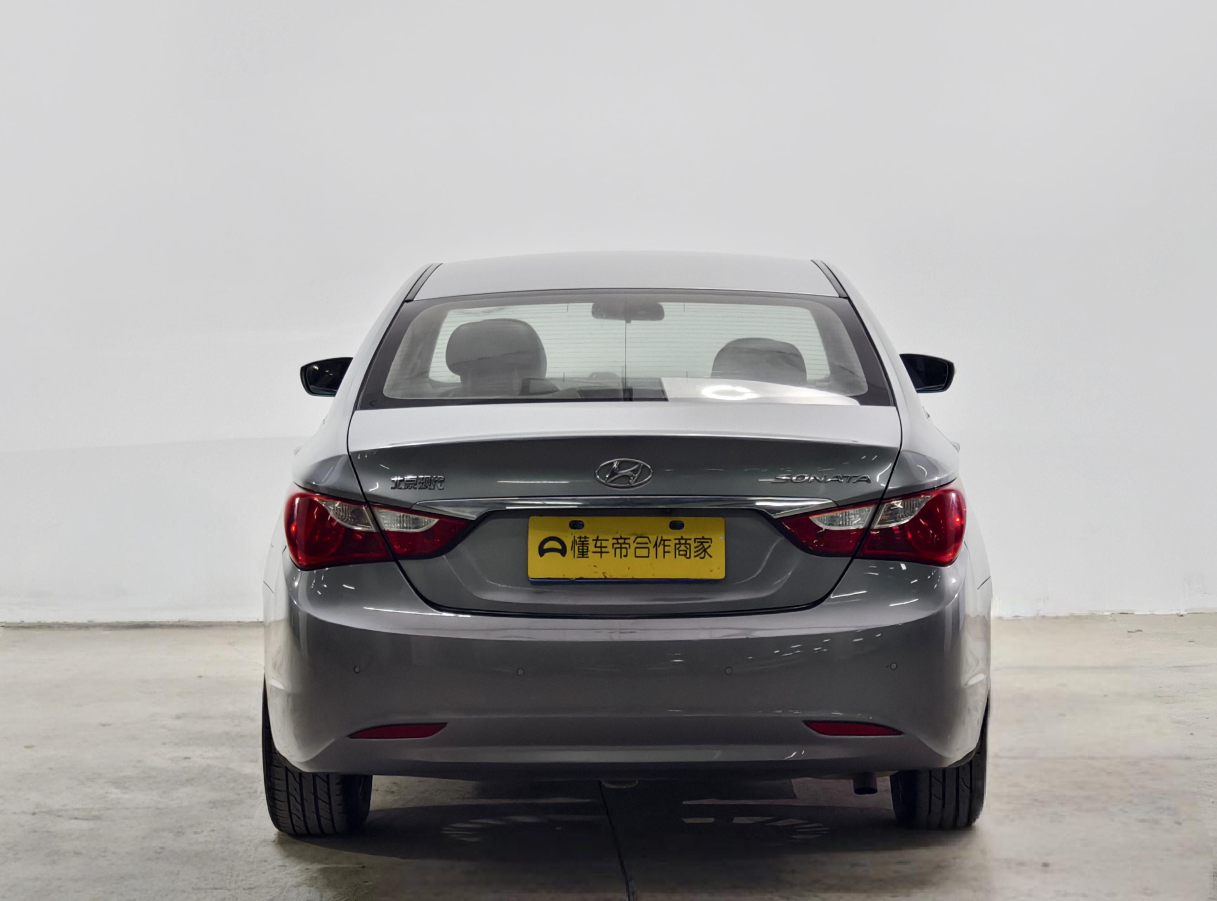Hyundai Sonata 2011 thumb 4